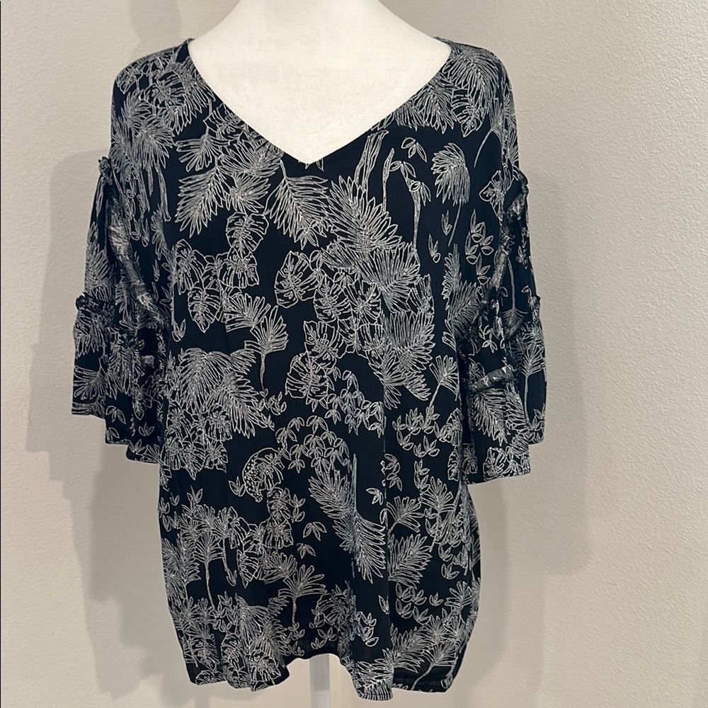 a.n.a Black and White Floral Blouse - Picture 1 of 9